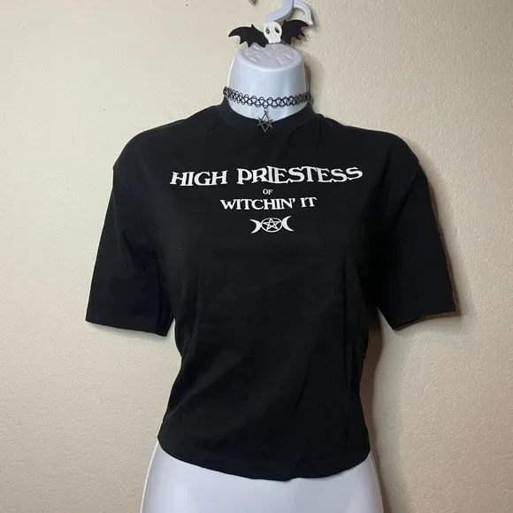 disturbia high priestess of witchin it crop top - Picture 2 of 3